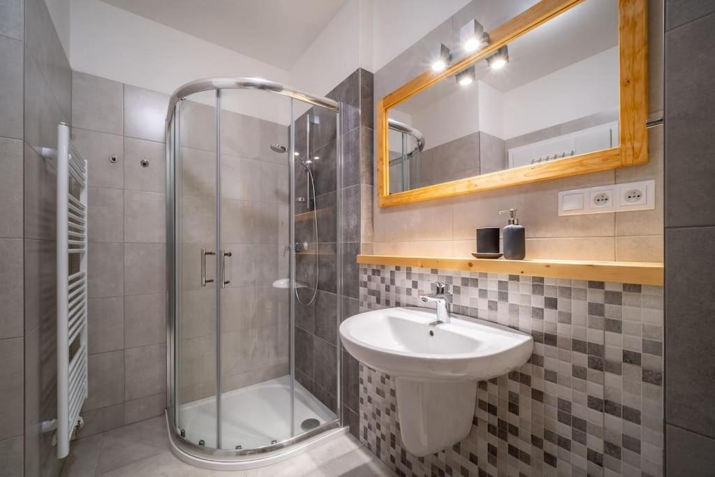 Private Cozy And Quiet Apartment Lipno nad Vltavou Bagian luar foto