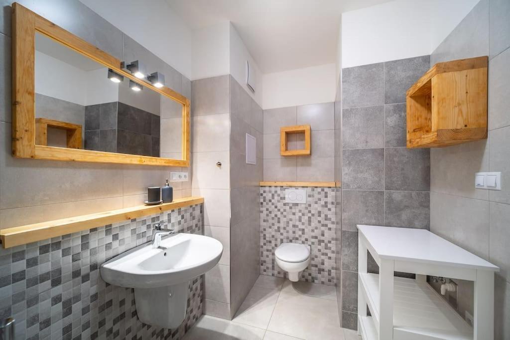 Private Cozy And Quiet Apartment Lipno nad Vltavou Bagian luar foto